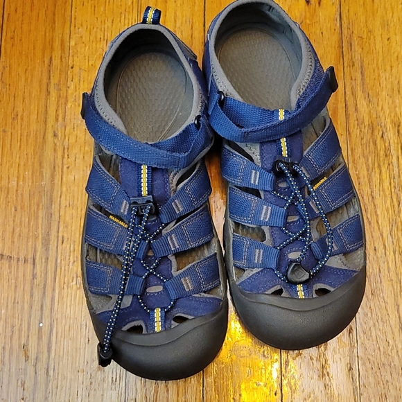 KEEN  Men's Footwear SHOES SIZE 7 US - Picture 6 of 15